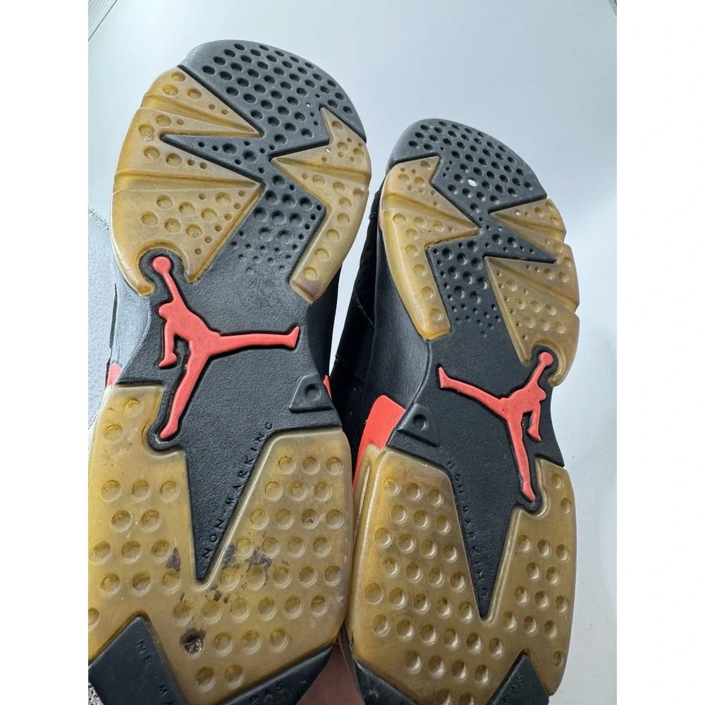 Size 6.5Y/womens 8 - Jordan 6 Retro Infrared Black (2014) (GS) *LIGHTLY WORN*